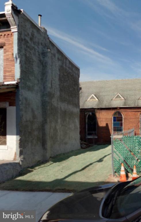 2504 N Myrtlewood St, Philadelphia