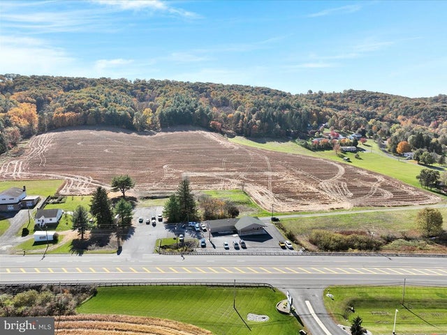 1024 Centre Tpke, Orwigsburg