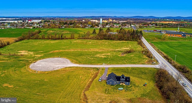 4001 Rolling Meadow Ct, York