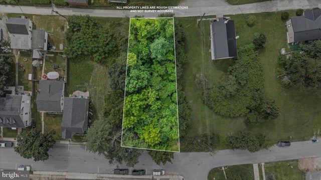 1616 W Poplar Ter, York