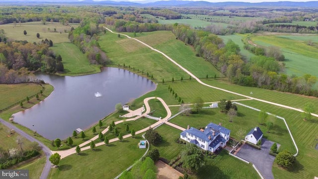 6887 Blenheim Road, Scottsville