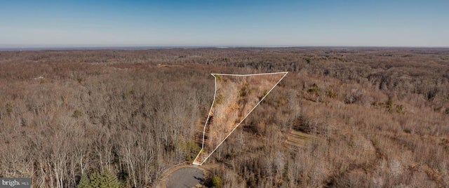 8311 Daisy Ln, King George