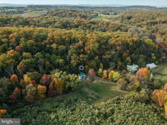 17551 Old Waterford Rd, Leesburg