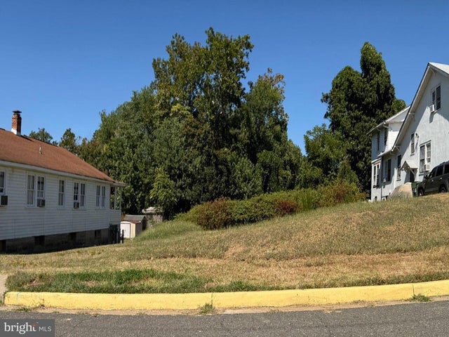 223 3rd Ave, Quantico