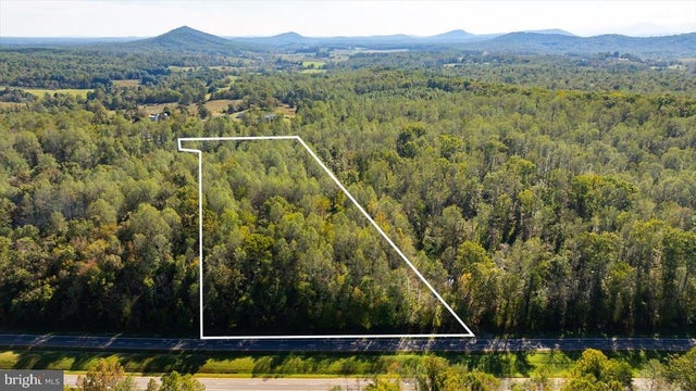 Lee Highway, Amissville