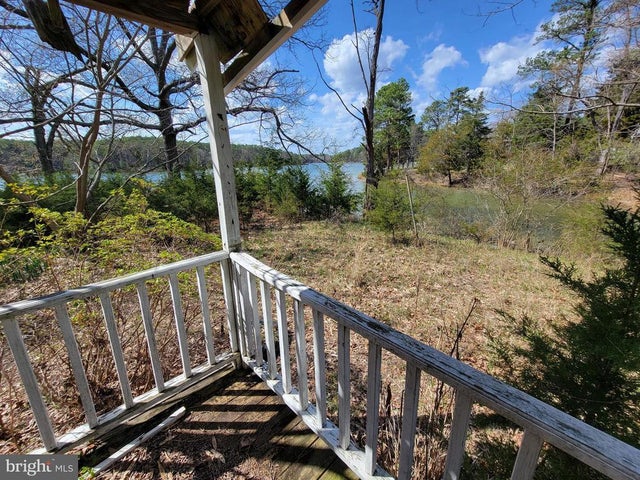 922 Skipjack Rd, Kinsale