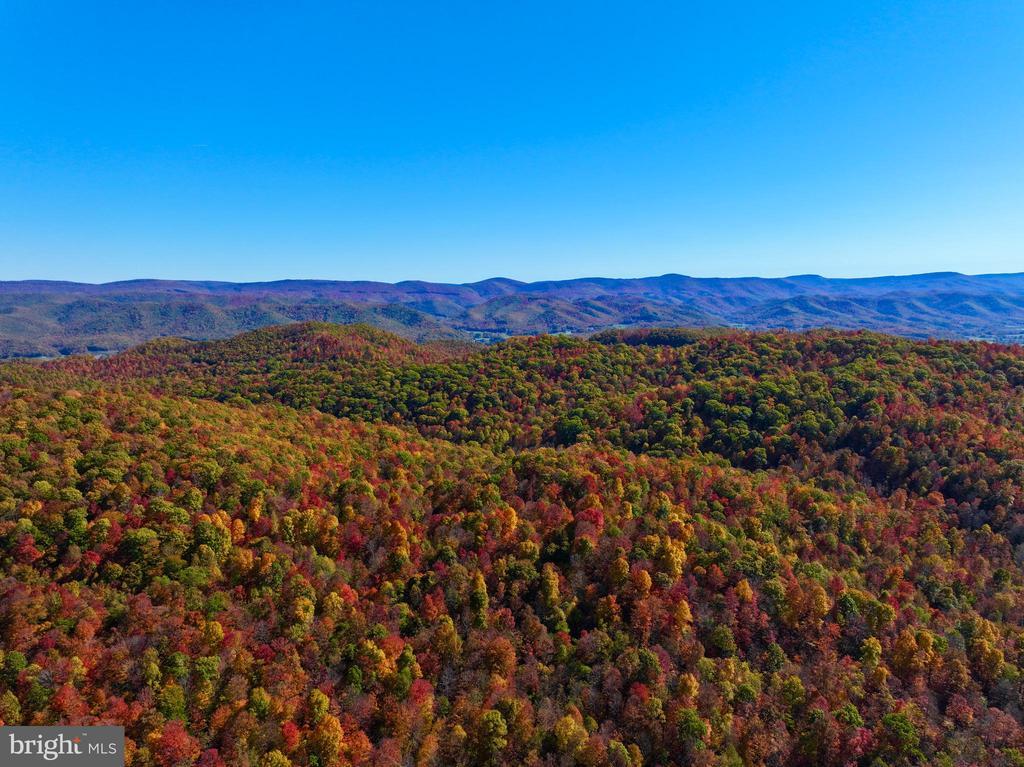 2453 Channel Rd, MILL CREEK