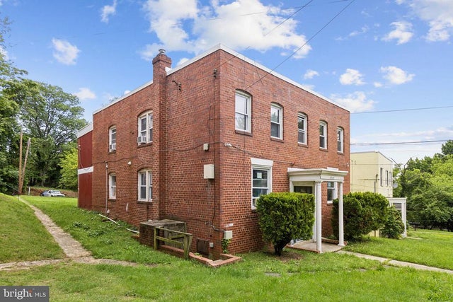 3212 28th St Se, Washington