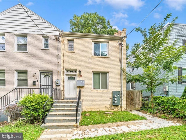 222 Malcolm X Ave Se, Washington