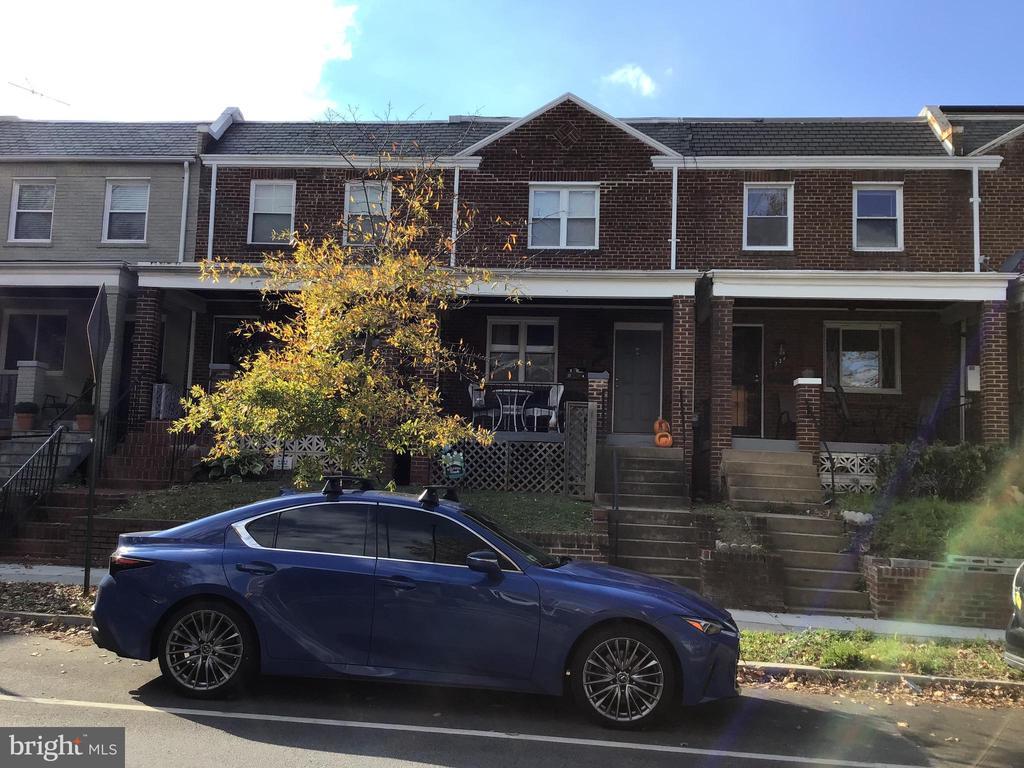 332 19th St Ne, WASHINGTON