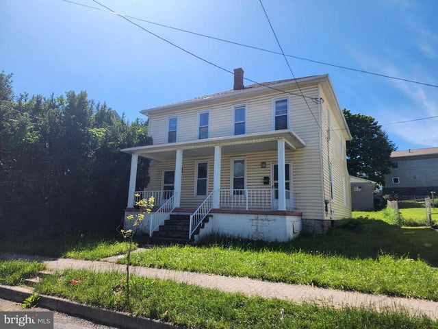 135 Center St, Frostburg