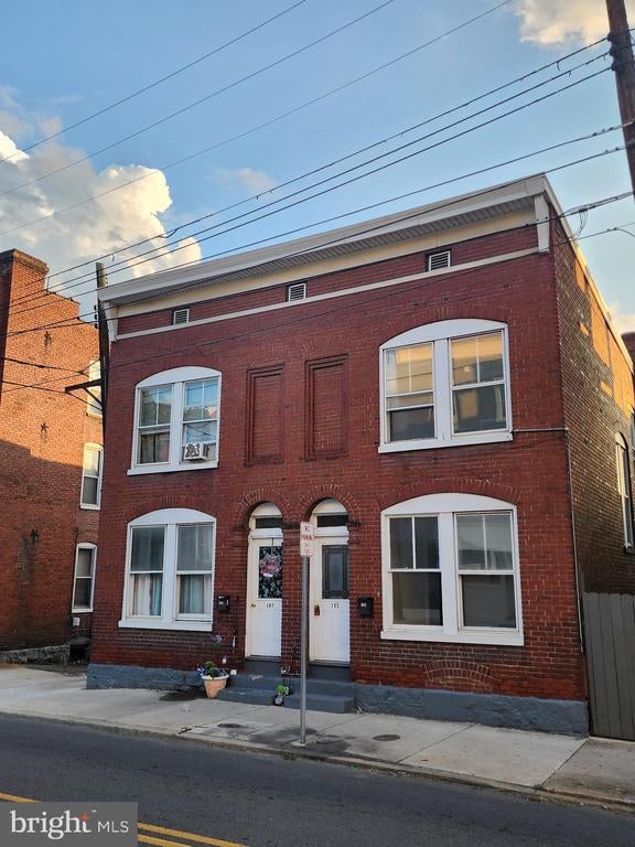 105 Park St, Cumberland