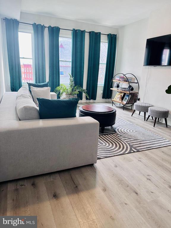 750 Dolphin St, Baltimore