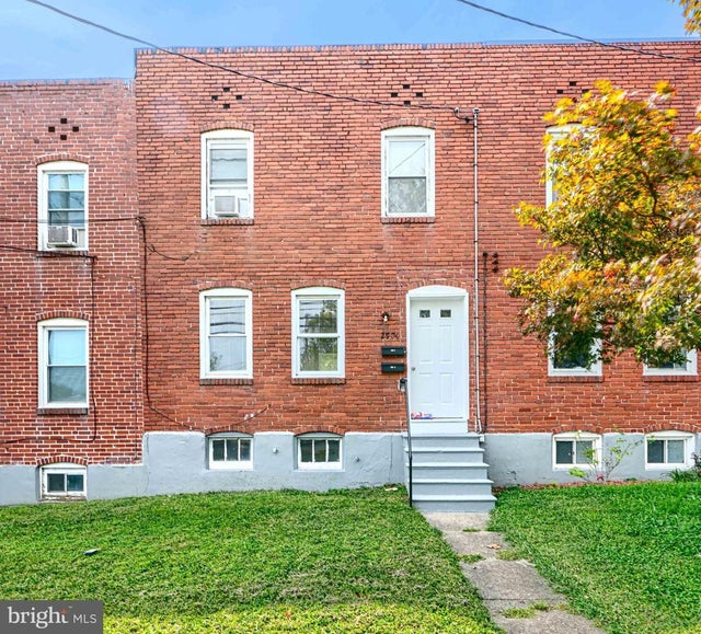 2994 Sollers Point Rd, Dundalk