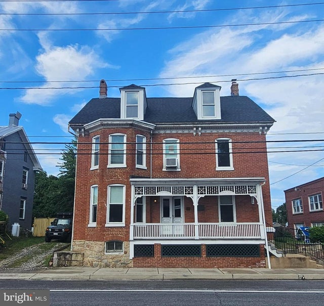 38 W Baltimore St, Taneytown