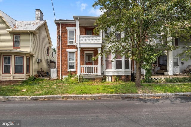 216 Main St, New Windsor