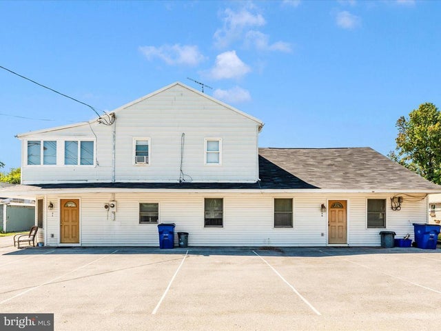 9 S 2nd St, Woodsboro