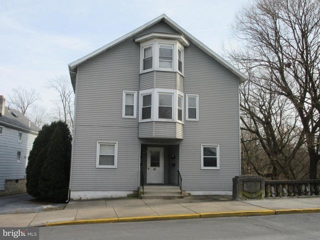 10 E Main St, Kutztown