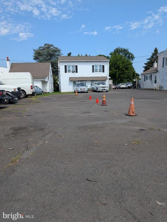 3552 Bristol Pike, Bensalem