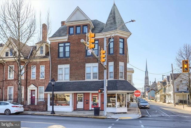 100 E King St, Shippensburg