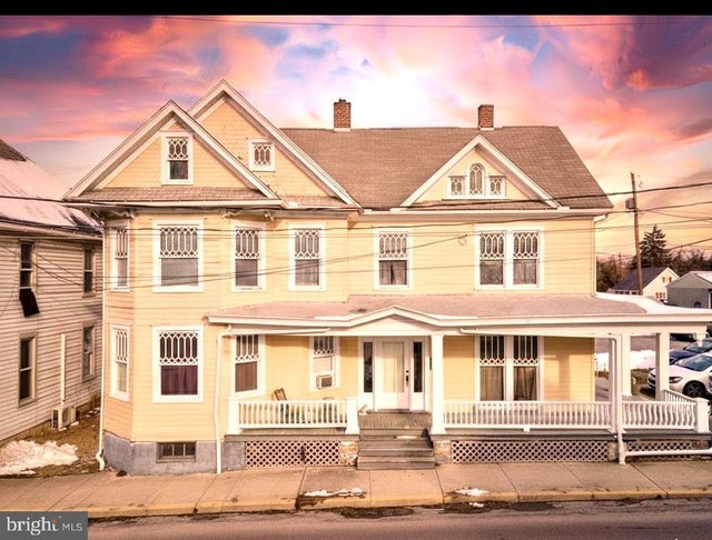 9 E Burd Street, Shippensburg