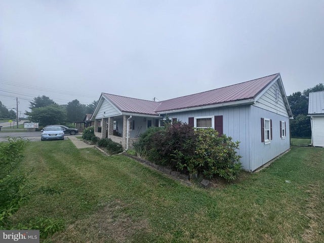 995 Tyrone Pike, Philipsburg