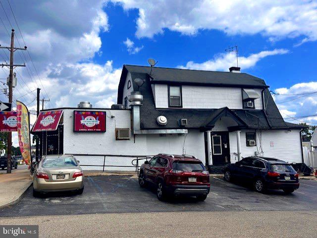 856 Chester Pike, Prospect Park