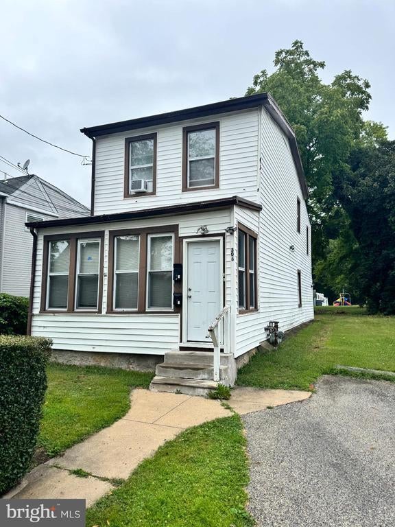 306 School St, Morton