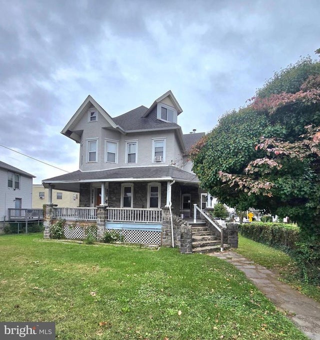 411 Chester Pike, Sharon Hill