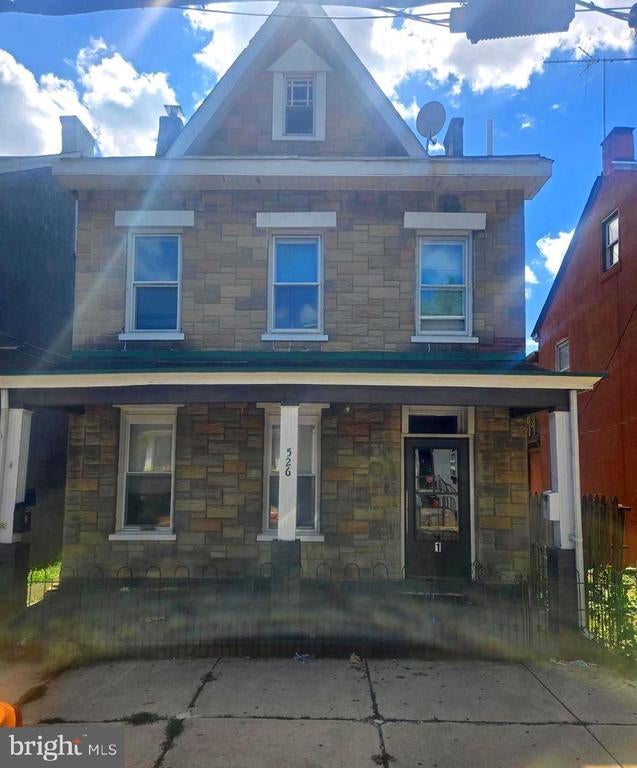 526 Chestnut St, Pottstown