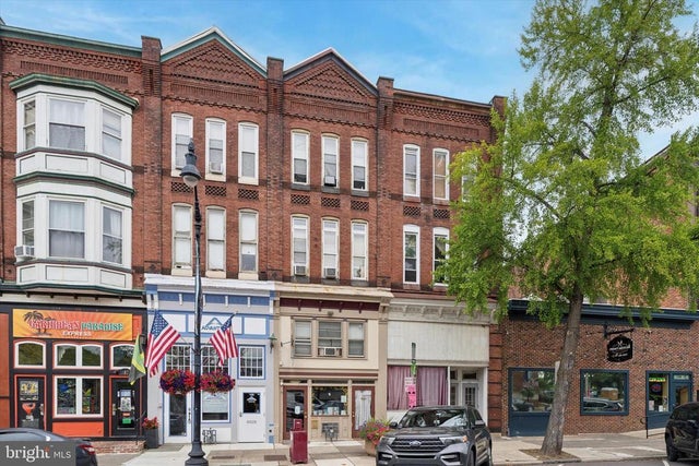 109-1/2 E High St, Pottstown
