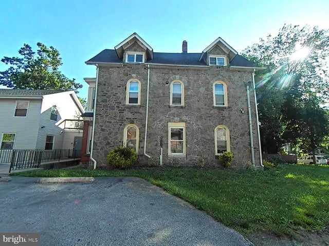 723 E Church Ln, Philadelphia