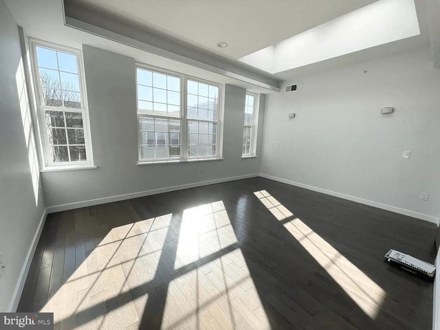 1334 N 7th St, Philadelphia