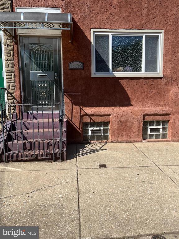 1539 W Thompson St, Philadelphia