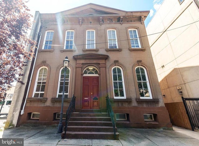 318-20 Bainbridge St, Philadelphia