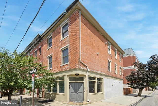 673 N 15th St, Philadelphia