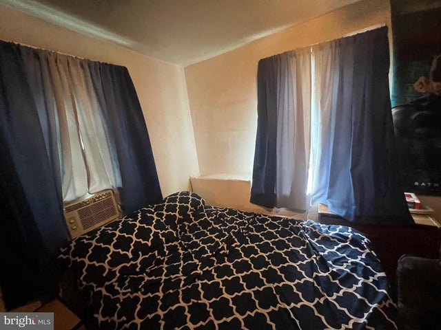 2109 Tasker St, Philadelphia