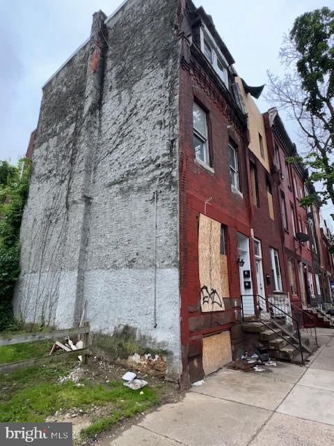 2235 N 16th St, Philadelphia