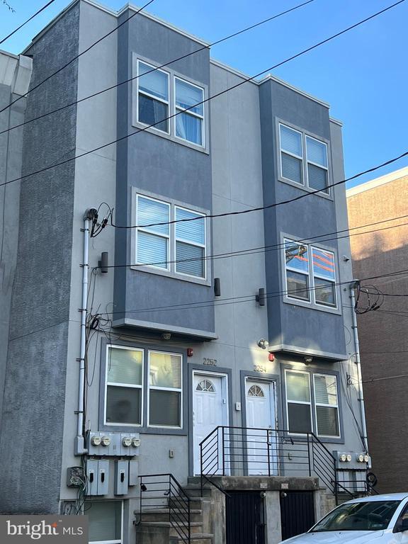 2252 N 12th St, Philadelphia