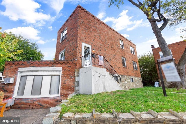 5819 Harbison Ave, Philadelphia