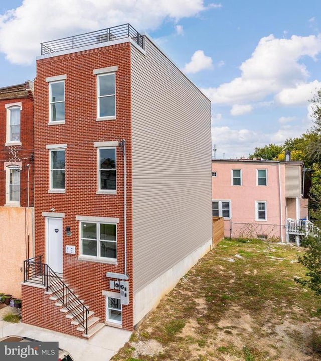 737 N 42nd St, Philadelphia