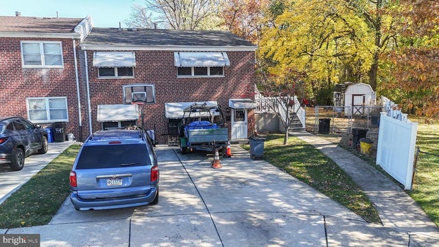 3303 S Keswick Cir, Philadelphia