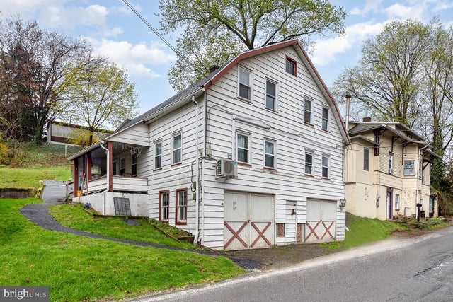 15-17 Locust St, Duncannon