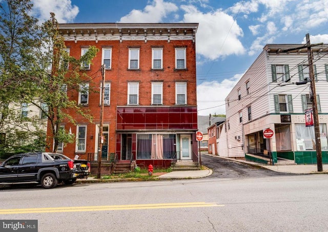 621 W Market St, Pottsville