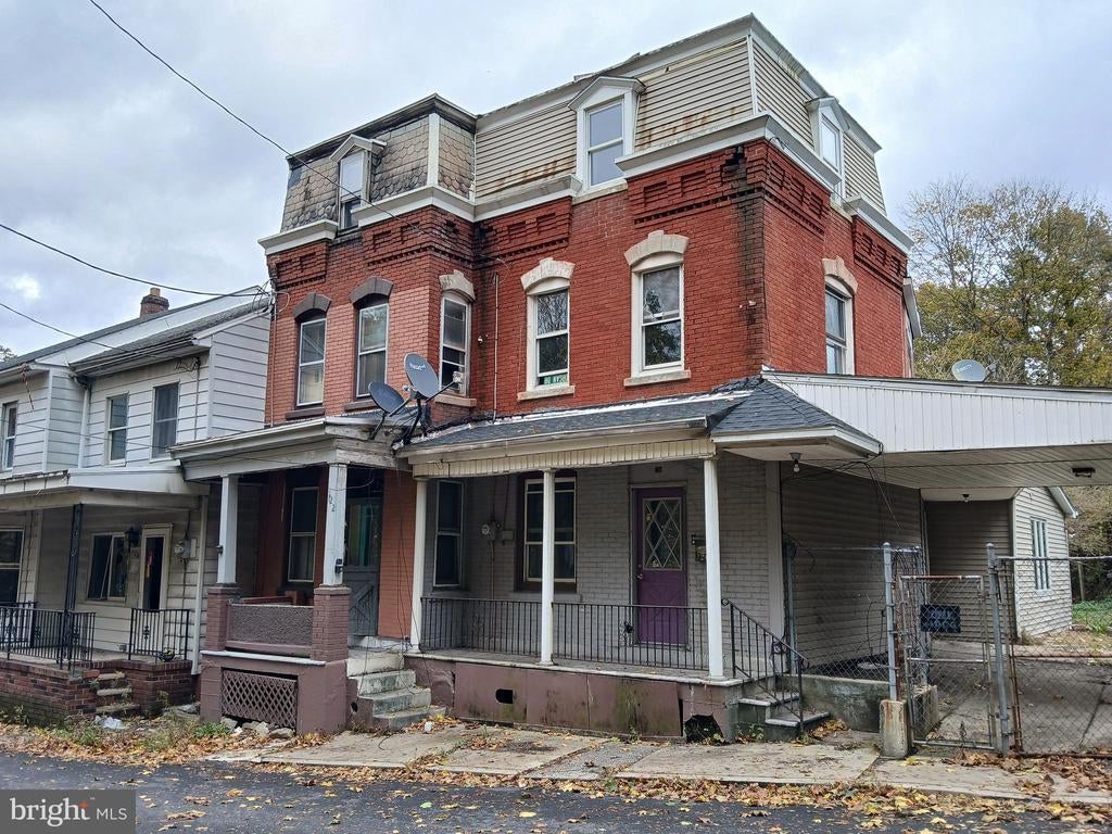 120-122 N Line St, GIRARDVILLE