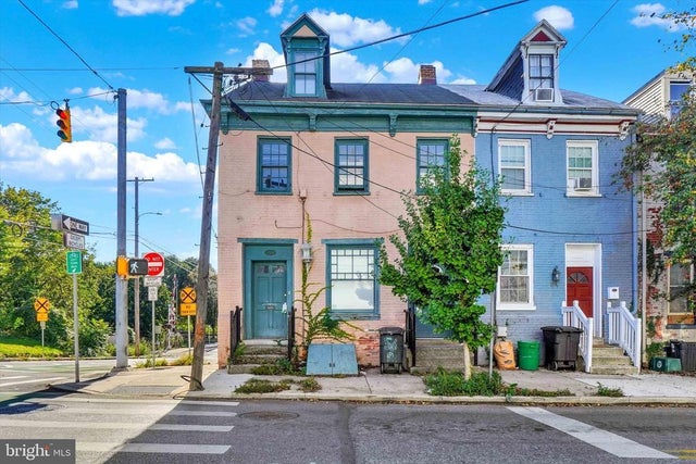 56 S Pershing Ave, York