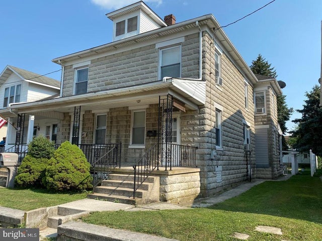 625-625 1/2 York St, Hanover