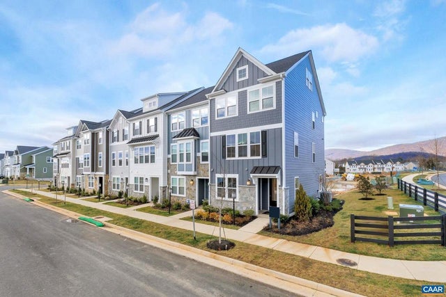 68 Hilah Ln, Charlottesville