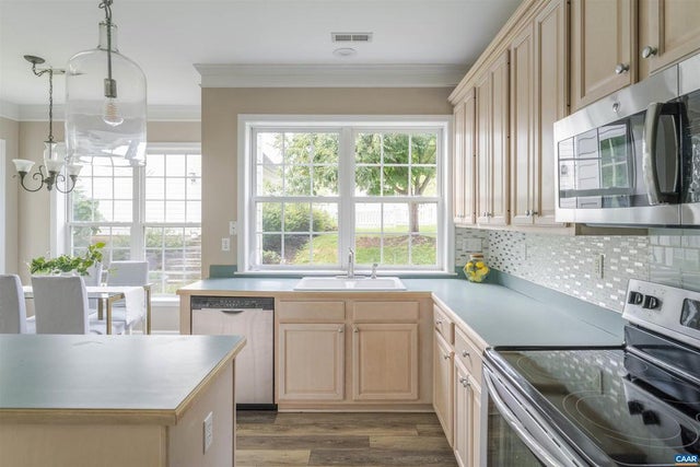 1875 Clay Dr, Crozet