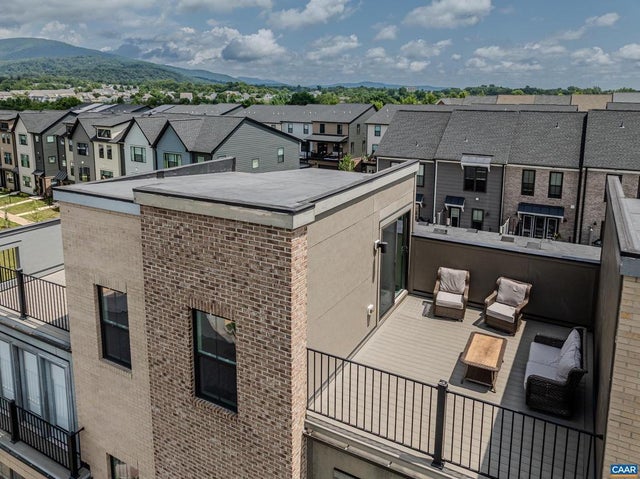 924 Orion Ln, Crozet